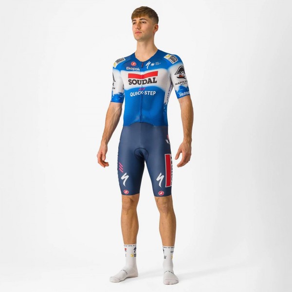 Bekleidung Herren Castelli Soudal Quick-Step 2024 Sanremo BTW Speed Suit einteiler